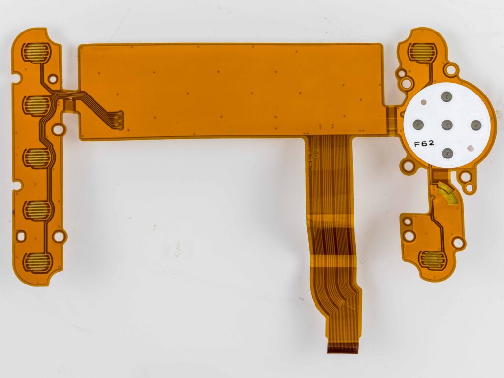 Flexible PCB vs rigid PCB comparison for electronic product design